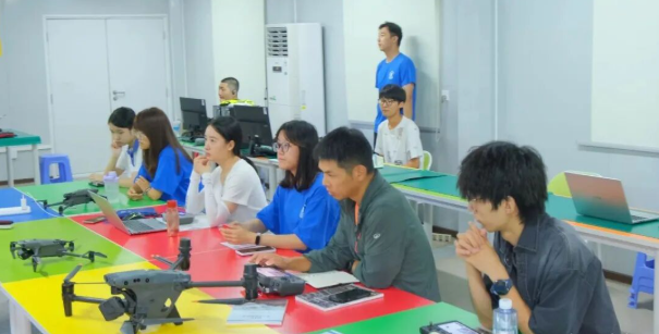 68e8a7a17a421.png 68e8a7a17a421.png